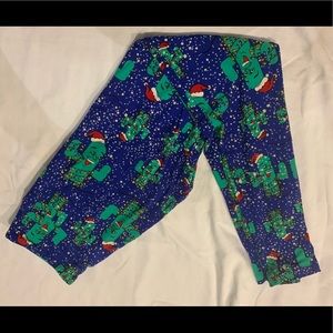 Lularoe OS Christmas Cactus Leggings